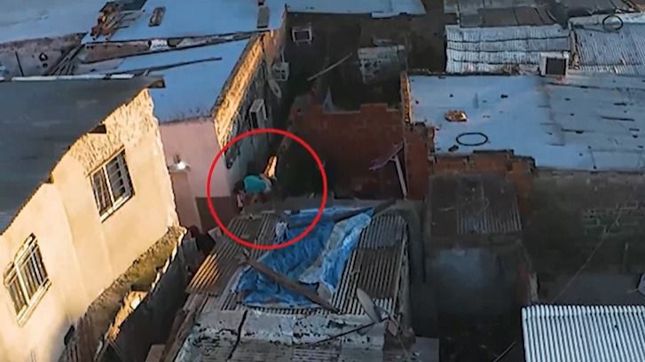 Rosario: impactante operativo policial con utilización de drone, terminó con una pareja de asaltantes detenida